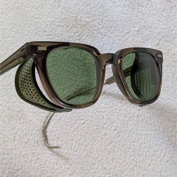 Vintage Safety Glasses Green Tinted Lens Shielded Foldable - Picture 5 of 7